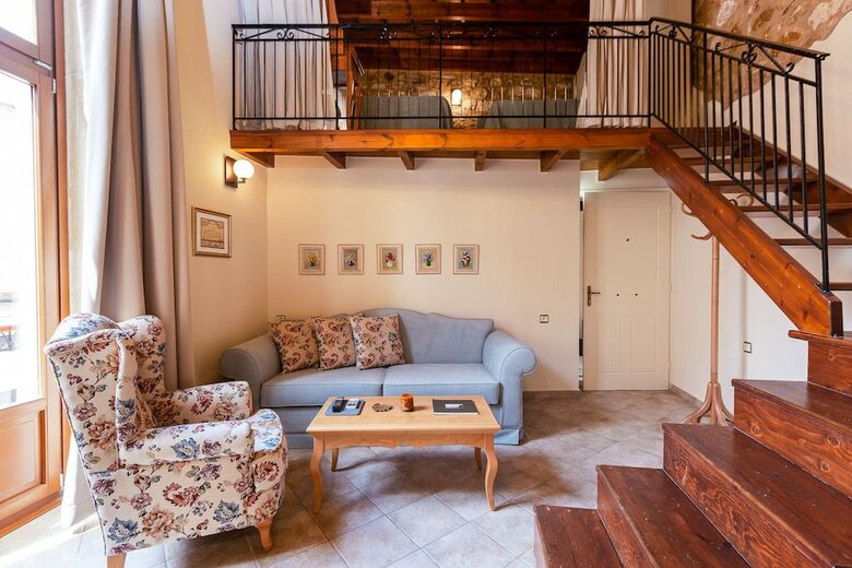 Hotel Phaedra Suites