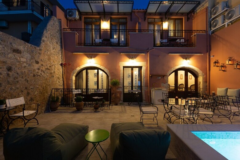 Hotel Phaedra Suites