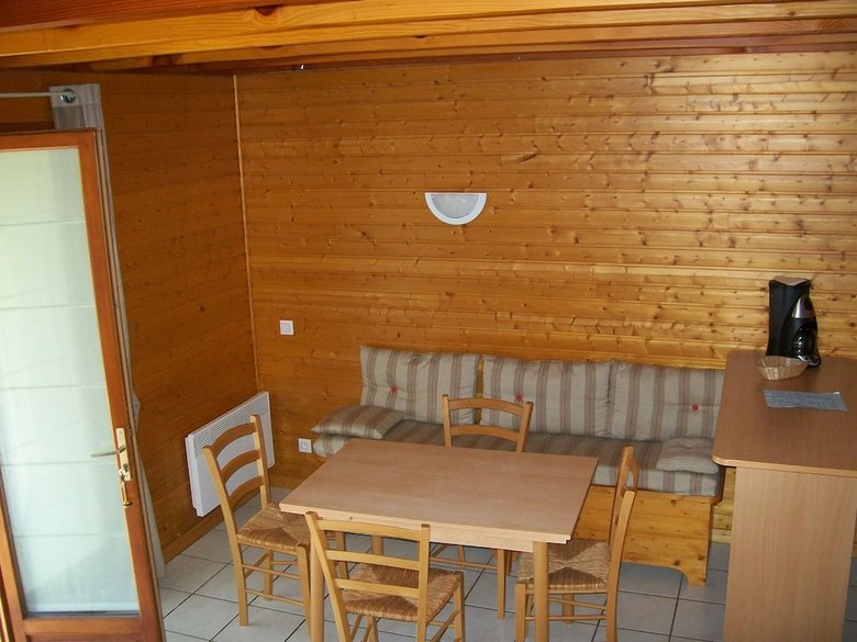 Les Chalets Du Lac Des Graves