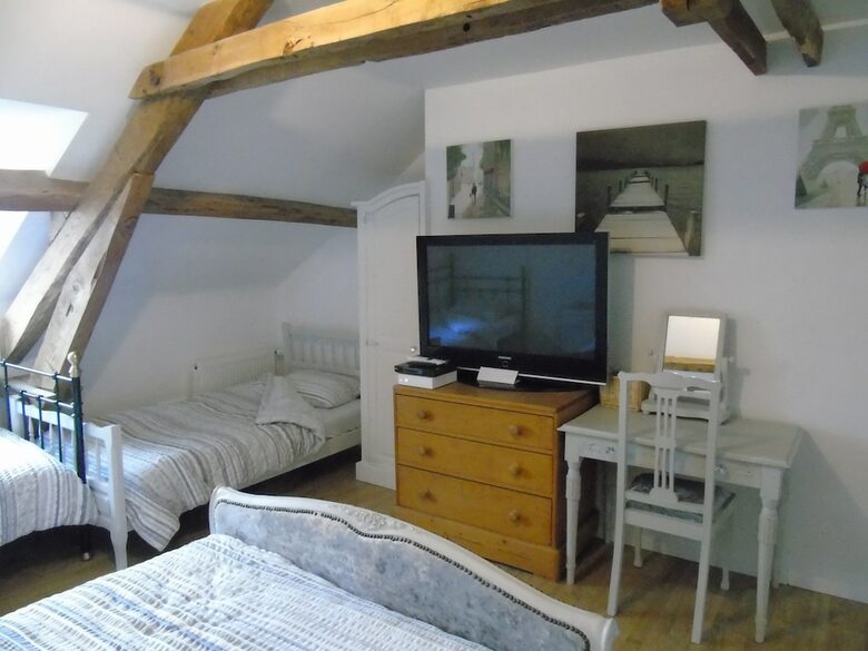 Bed & Breakfast Puy Larousse Farmhouse
