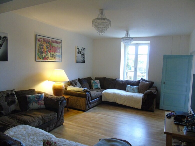 Bed & Breakfast Puy Larousse Farmhouse