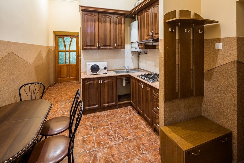 Apartamentos Three Rooms In The Center On Kulisha