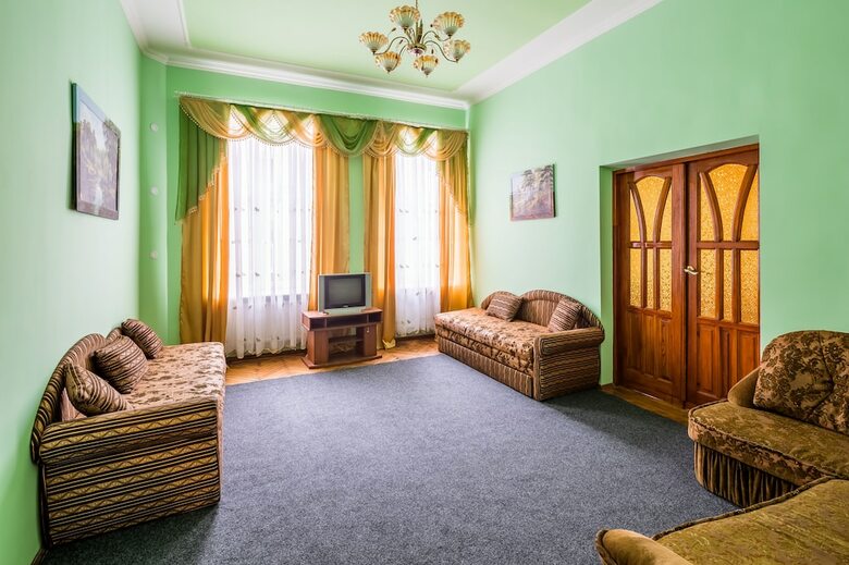 Apartamentos Three Rooms In The Center On Kulisha