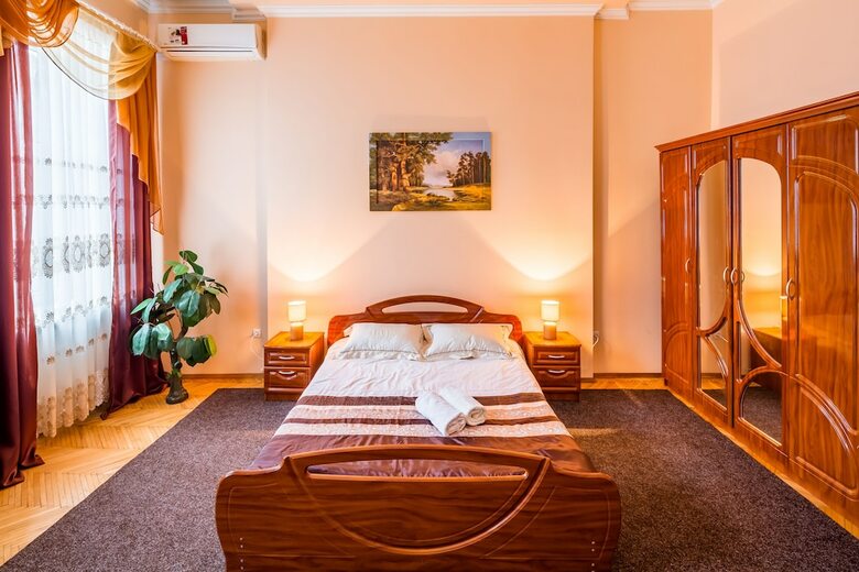 Apartamentos Three Rooms In The Center On Kulisha