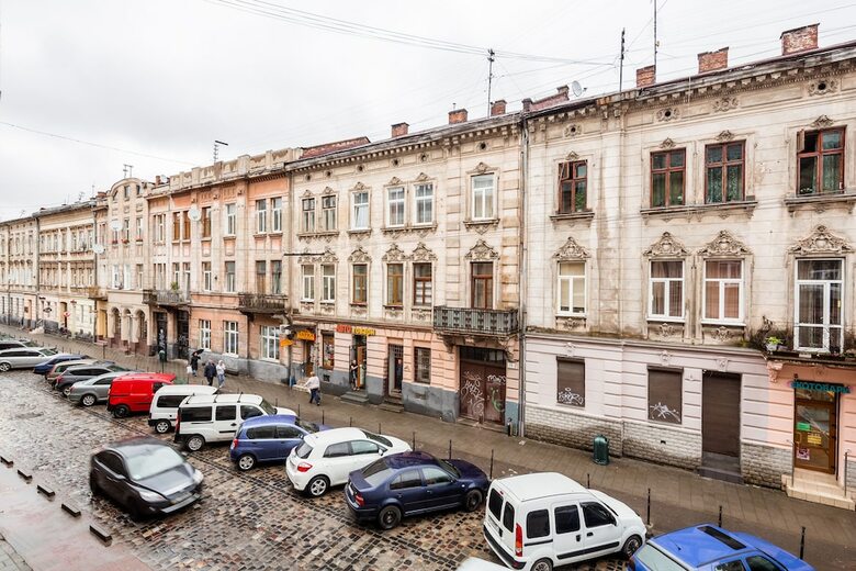 Apartamentos Three Rooms In The Center On Kulisha