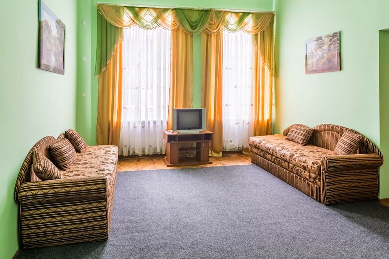 Apartamentos Three Rooms In The Center On Kulisha
