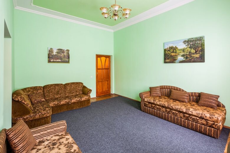 Apartamentos Three Rooms In The Center On Kulisha