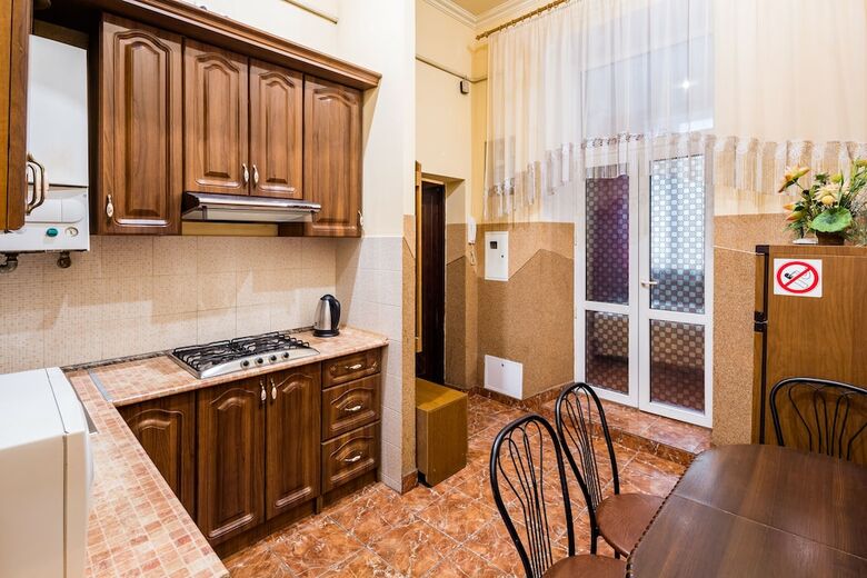 Apartamentos Three Rooms In The Center On Kulisha