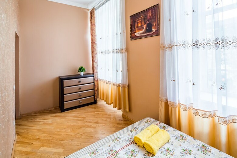 Apartamentos Three Separate Bedrooms On Square Rynok