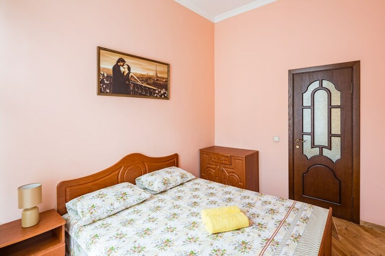 Apartamentos Three Separate Bedrooms On Square Rynok