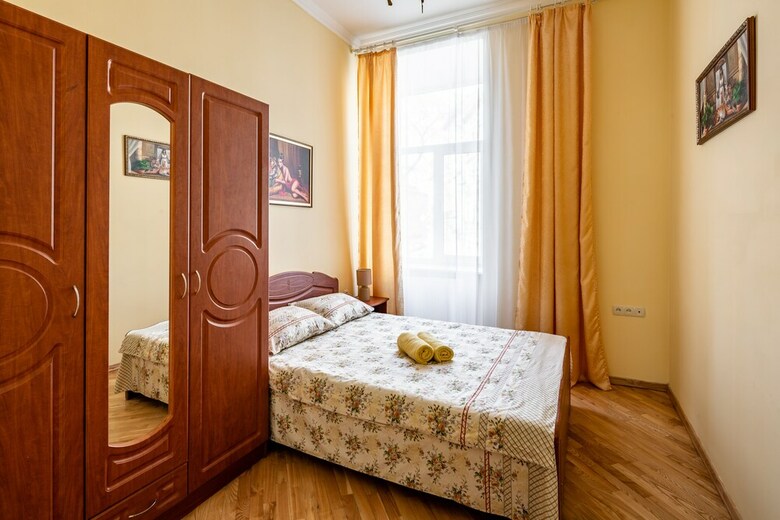 Apartamentos Three Separate Bedrooms On Square Rynok
