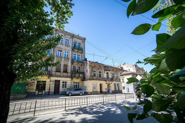 Love Apartment Near Square Rynok