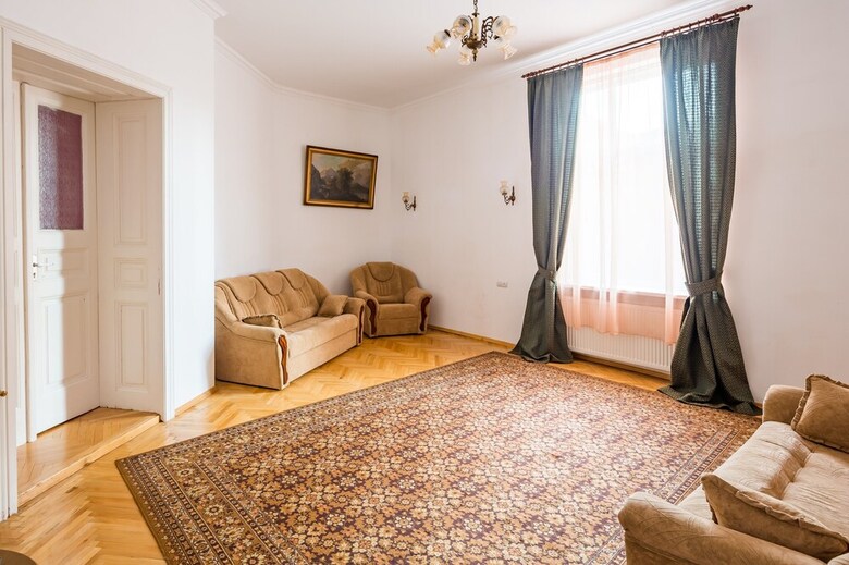Apartamentos Three Rooms On Hnatyuka 3