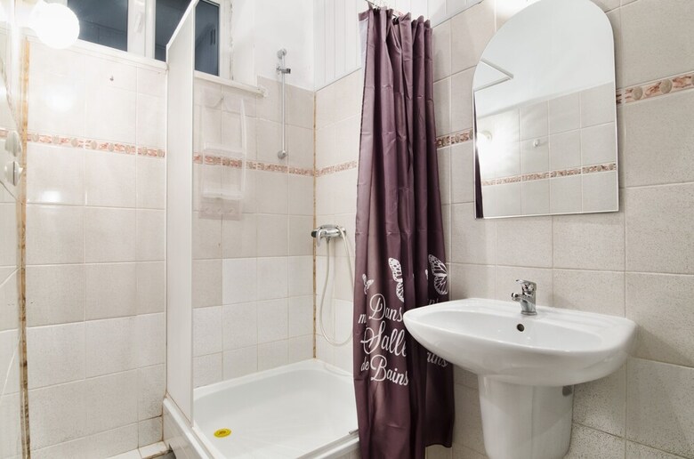 Apartamentos Three Rooms On Hnatyuka 3