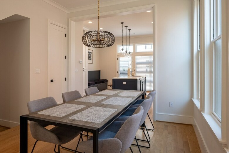 Capitol Hill - Four Bedroom Townhouse