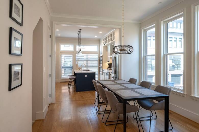 Capitol Hill - Four Bedroom Townhouse