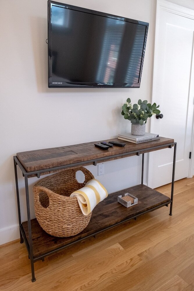 Capitol Hill - Four Bedroom Townhouse