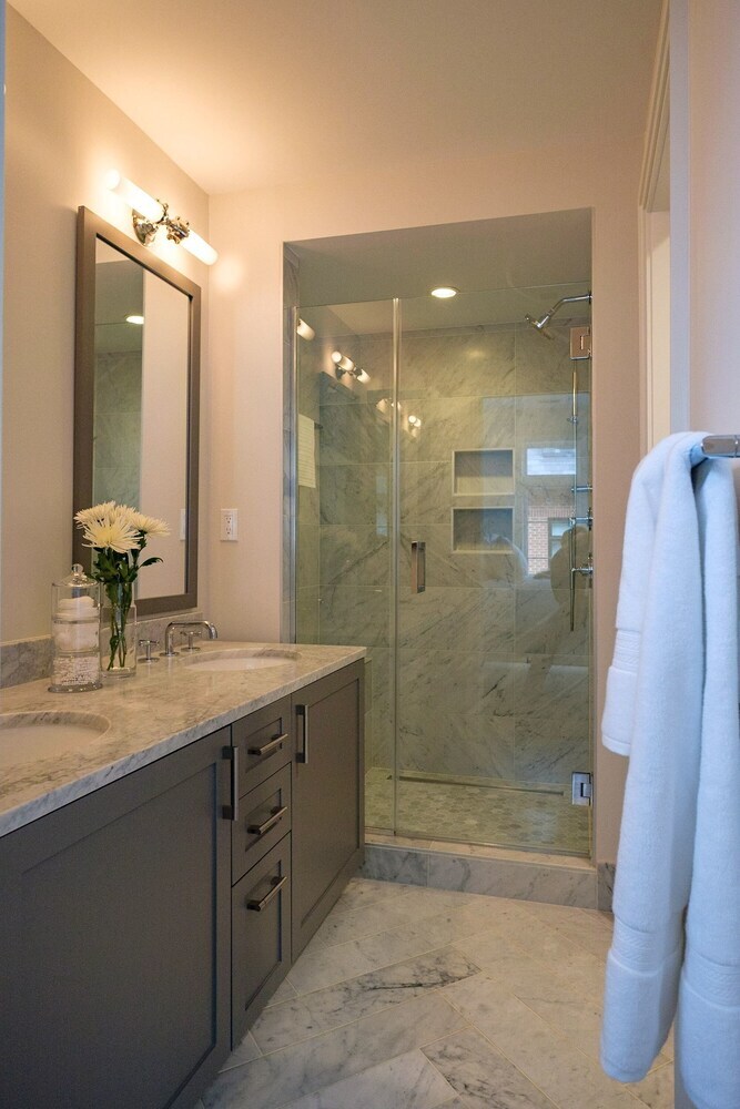 Capitol Hill - Four Bedroom Townhouse