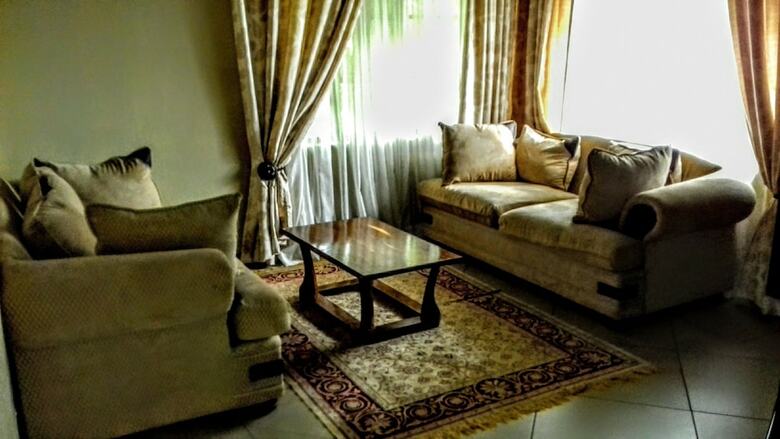 Posada Dwaleni Farm Lodge
