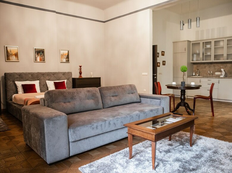 Sf Central Apartments