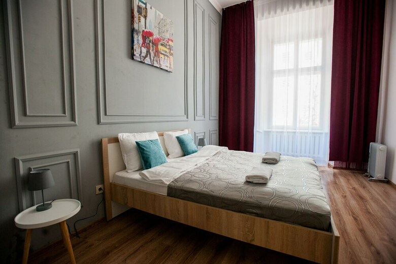 Sf Central Apartments