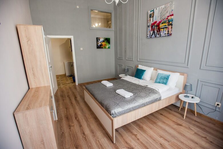 Sf Central Apartments
