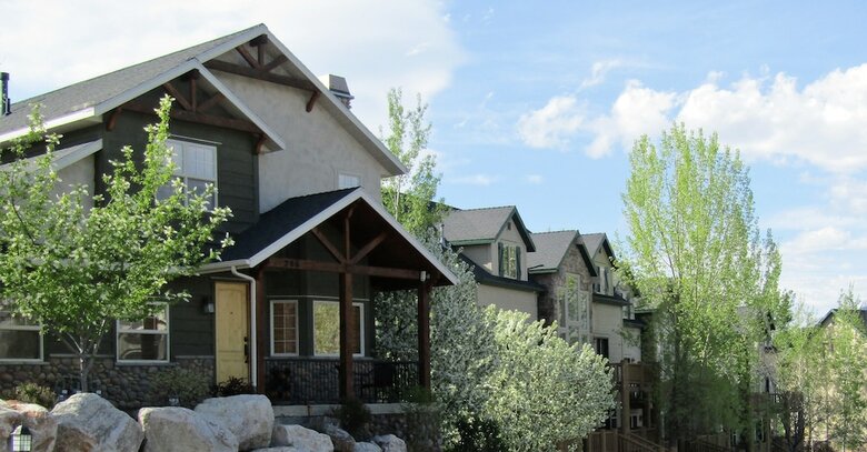 Luxury Townhouse In Mountains