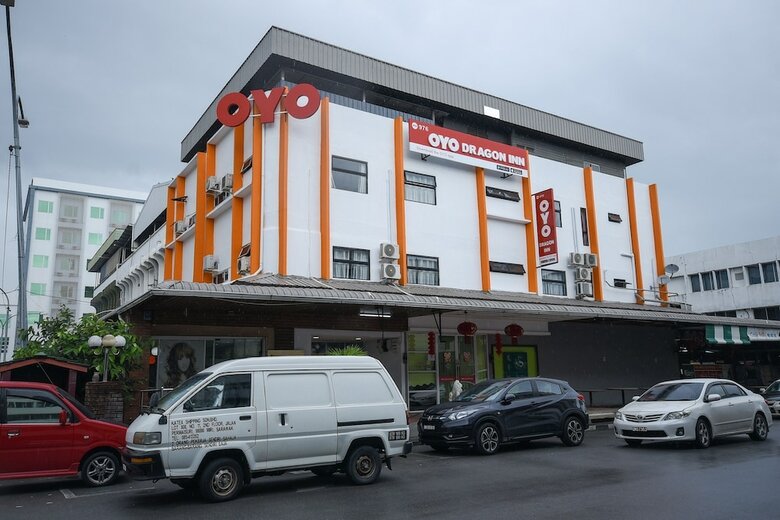 Hotel Oyo 976 Dragon Inn