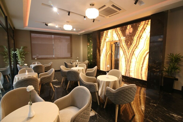 Emerald Hotel Boutique