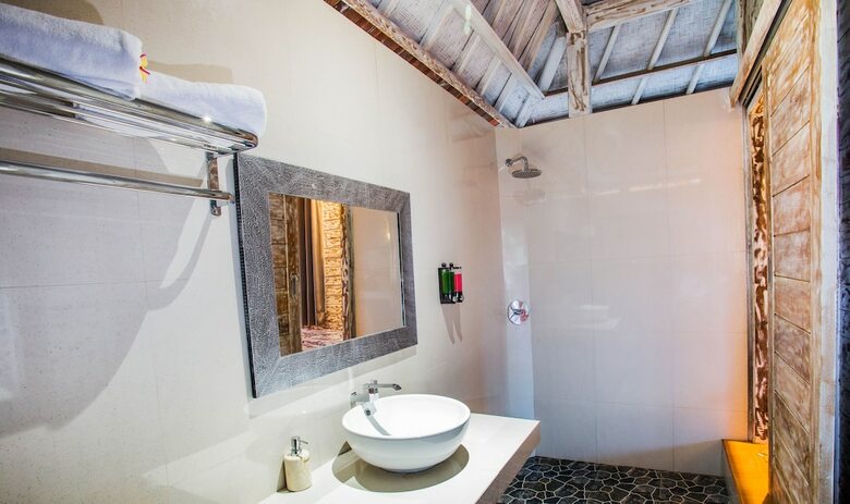 Hotel 221 Garden Cottages