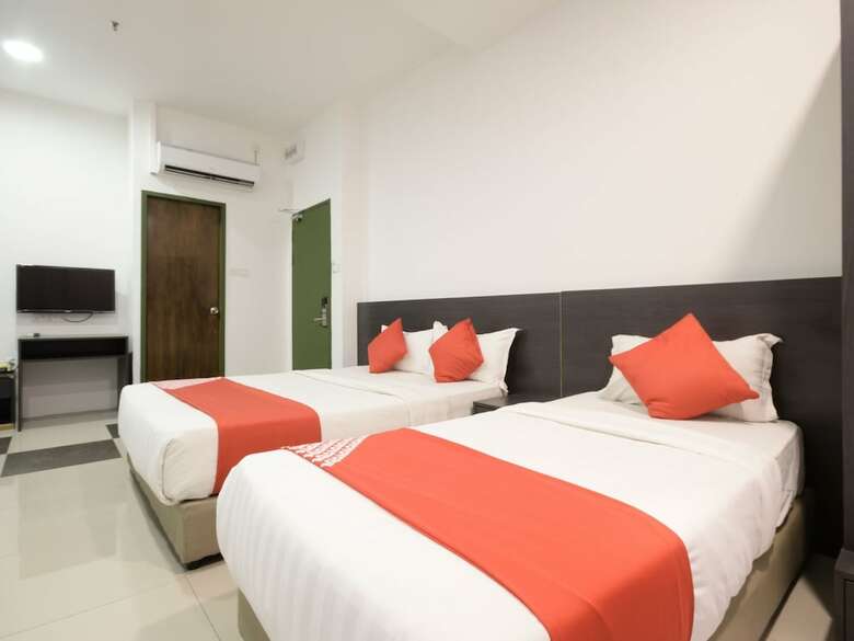 Oyo 906 Happy 92 Hotel Lumut