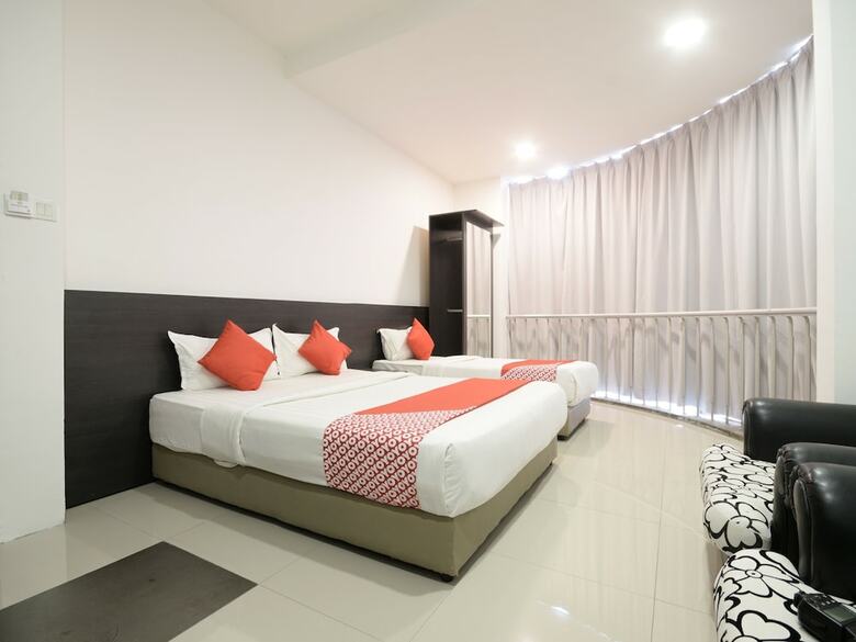 Oyo 906 Happy 92 Hotel Lumut