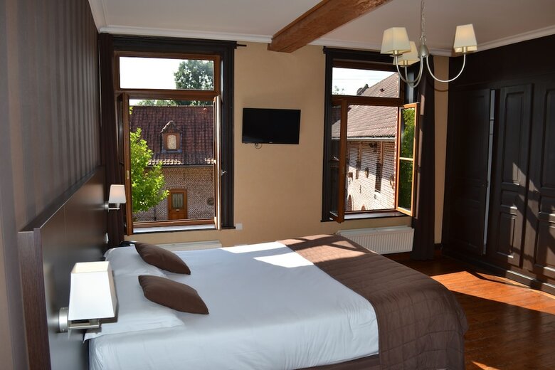 Hotel Le Domaine Des Cigognes