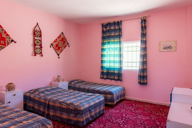 Hostal Bedouin Pink Ecohouse