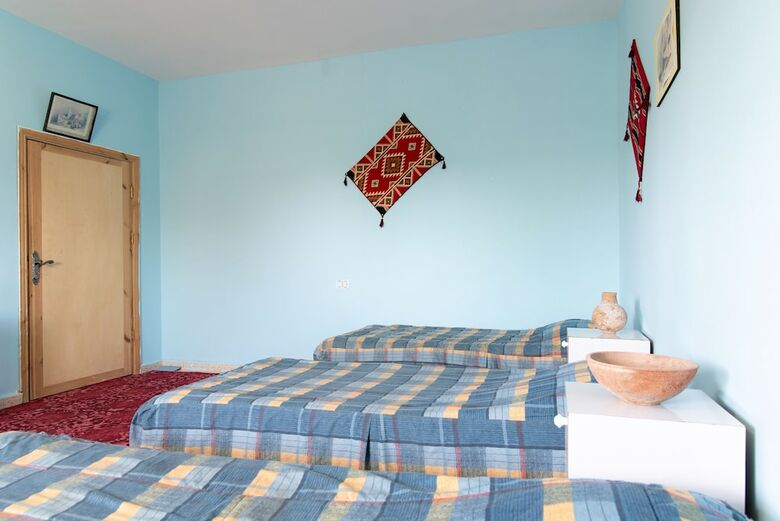 Hostal Bedouin Pink Ecohouse