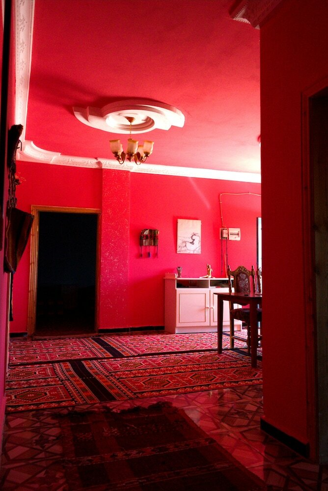 Hostal Bedouin Pink Ecohouse