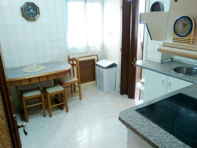 House With 3 Bedrooms In Oviedo, With Wifi