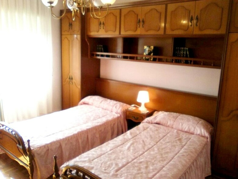 House With 3 Bedrooms In Oviedo, With Wifi