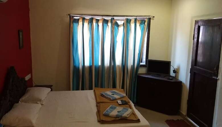 Hotel Redwood Resort Matheran