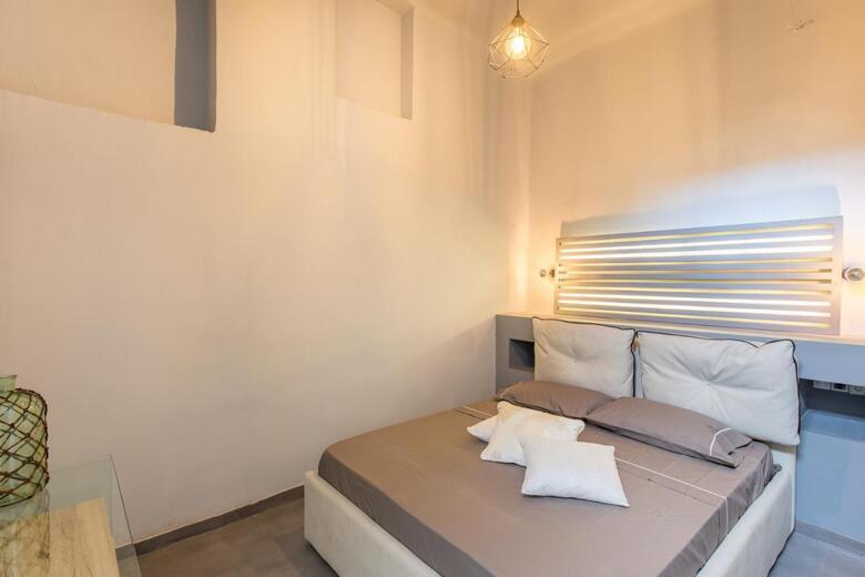 Soho Apartments