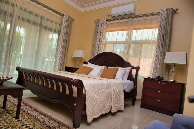 Hotel Lake Point Villa