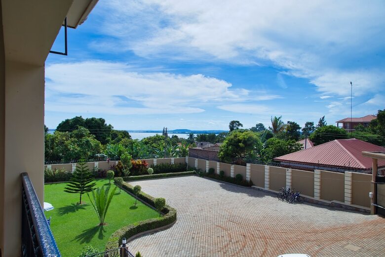 Hotel Lake Point Villa
