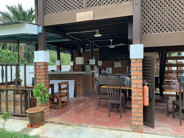Hotel Hujung Kampung