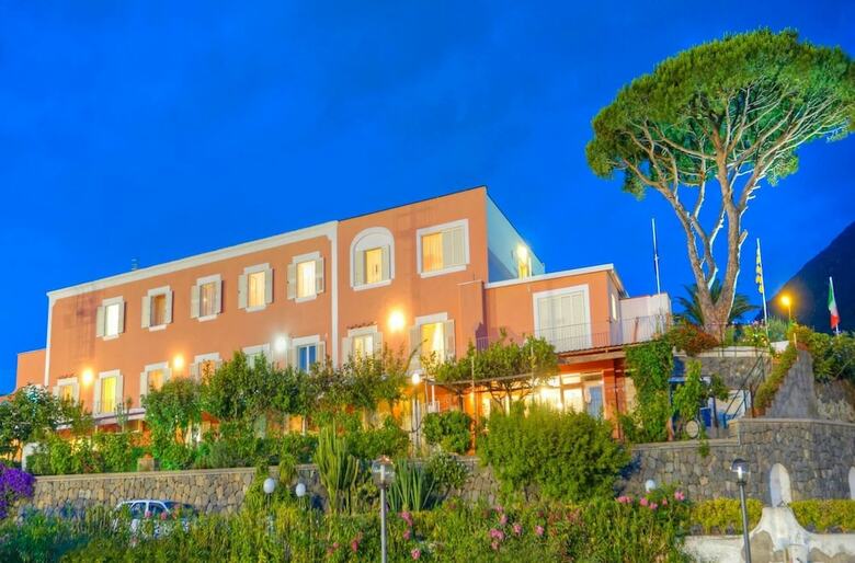 Hotel Residence Pensione Mena