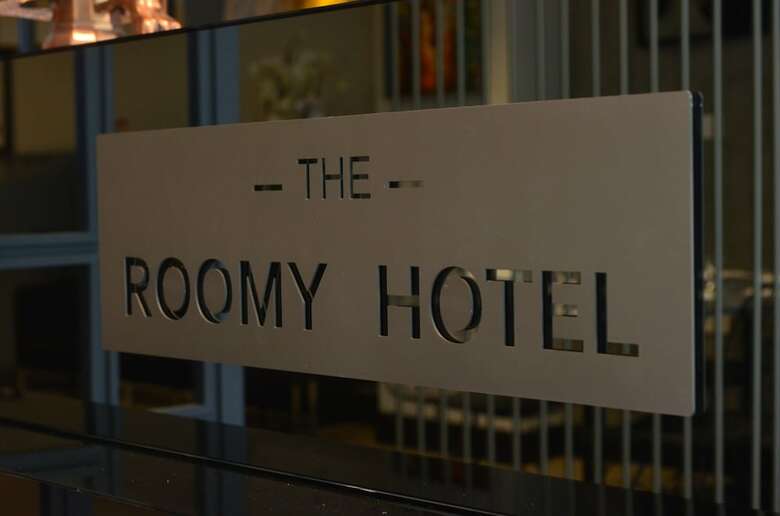 Hotel The Roomy