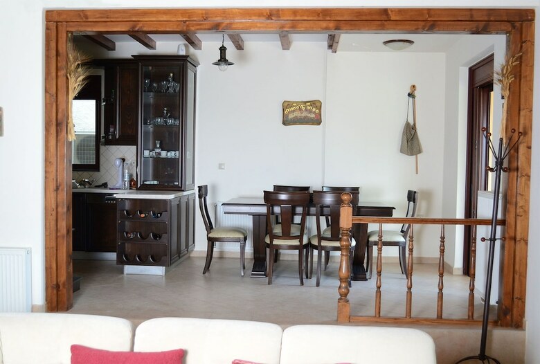 Villa Bella Loukisia