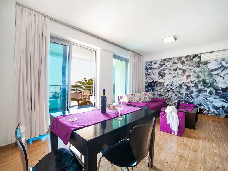 Apartments Raymond