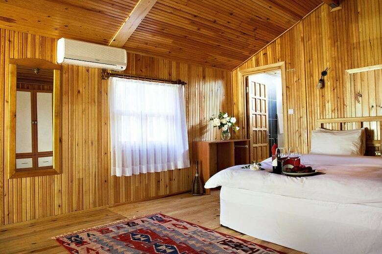 Cabana Etenna Beach Bungalows
