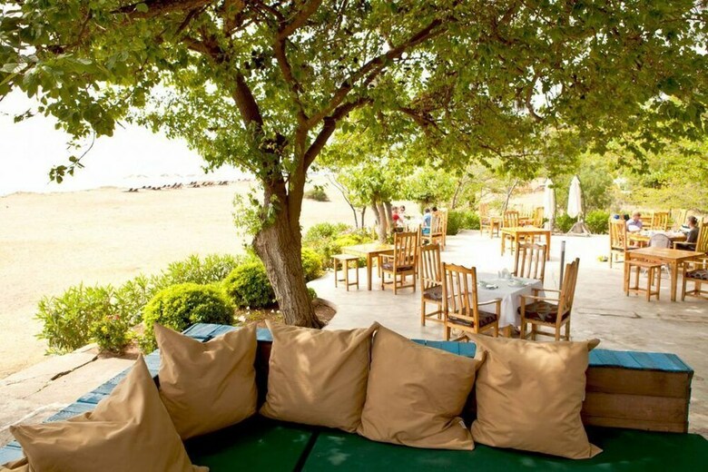 Cabana Etenna Beach Bungalows