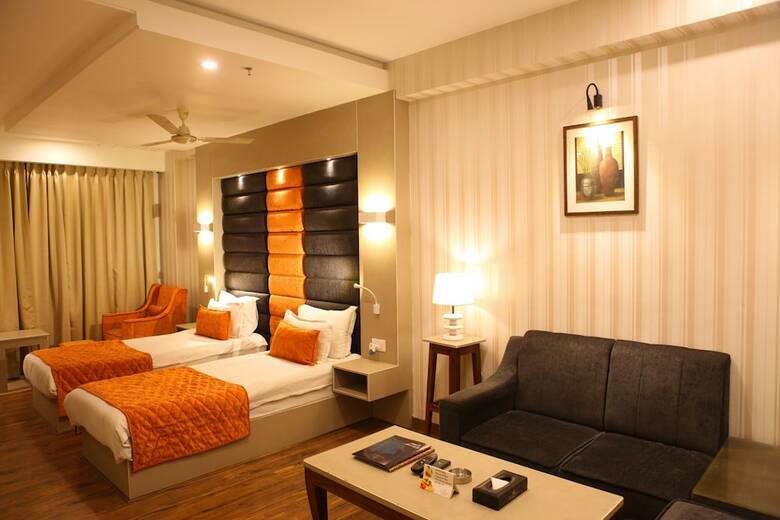 Hotel The Aananda Imperial